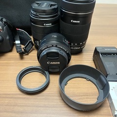 デジタル一眼レフカメラ CANON EOS Kiss X7i ズームレンズ、単焦点レンズ付きの画像