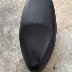 シグナス　２型　メットインシートの画像