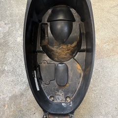 シグナス　２型　メットインシートの画像