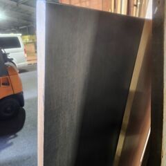 タモ積層カウンターの画像