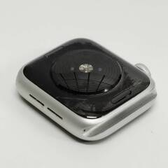 Apple Watch SE 第1世代/GPS/40mm/A2351/シルバー〈MYDX2J/A〉の画像
