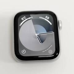 Apple Watch SE 第1世代/GPS/40mm/A2351/シルバー〈MYDX2J/A〉の画像