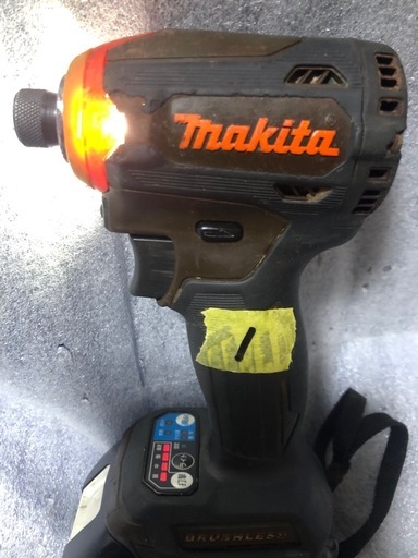 ⑤マキタ18vインパクトドライバTD171D中古美品オリジナルハウジング、本体のみ