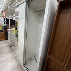 ◇ドリーム尼崎1号館◇ 【ジモティー割引対象商品】ワードローブの画像