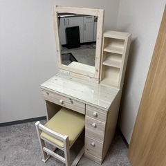 ドレッサー 完成品 組立不要 白 おしゃれ コンパクト 天然木 ドレッサーテーブル テーブル 収納 椅子付き 鏡台 化粧台 ホワイト ナチュラルの画像