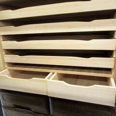 現状品 ※側面変色あり 和箪笥 幅103×奥行60×高さ200cm 天然木 ダークブラウン系 引き出し 上下分割 整理タンス 衣類収納 収納家具 たんす 苫小牧西店の画像