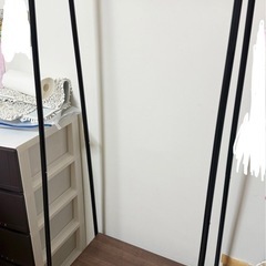 ハンガーラックの画像