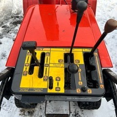 【あります】10馬力90cm幅 三菱除雪機☆MITSUBISHI MSR900NHC☆HST☆電動シューター☆サイドクラッチ☆動作確認済み☆北海道札幌市の画像