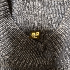 ユニクロ　セーターの画像