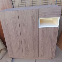 世田谷区近辺配送可能　美品 木製 シューズボックス 下駄箱 収納庫 幅100cm×高さ110cm 引出付き 玄関収納の画像