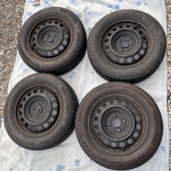 スタッドレス22年製ブリジストンの画像