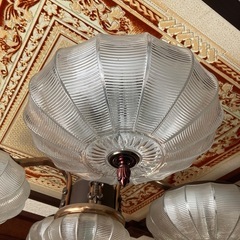 ■□■昭和の雰囲気ありのシャンデリア■□■の画像