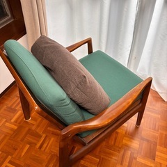 カリモク製のソファー２台の画像