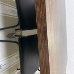 ダイニングテーブルと椅子セットの画像