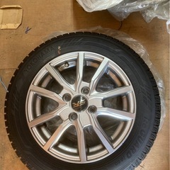 【取引中】スタッドレスタイヤの画像