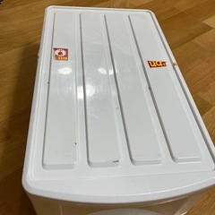 衣装ケースの画像