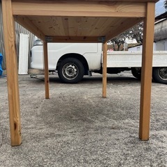 IKEAダイニングテーブルの画像