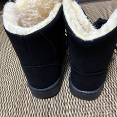 ムートンブーツの画像