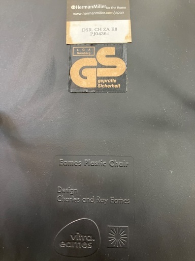 Herman Millerチェアが入荷しました！