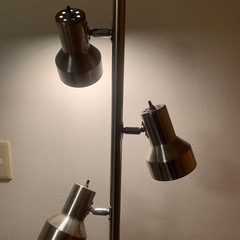 スタンドライト　スポット3灯　シルバーの画像