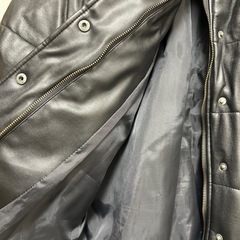 急募【12/27まで】レザーアウター中綿 レディースの画像
