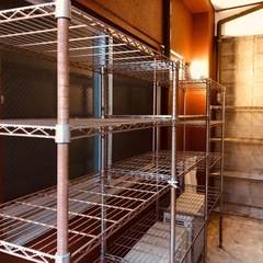 かなり錆有りスチールラック4台セットの画像