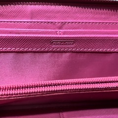 coach コーチ　長財布　ピンクの画像
