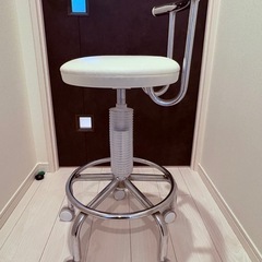 カウンターチェアの画像