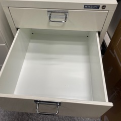 キャビネットの画像