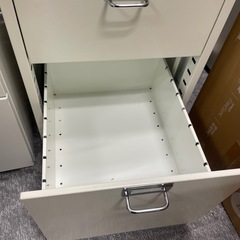 キャビネットの画像