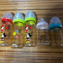 ミルトンケース、容器、トング、哺乳瓶セットの画像