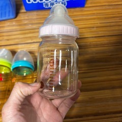 ミルトンケース、容器、トング、哺乳瓶セットの画像