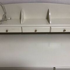 学習机と棚のセット（メーカー：綾野製作所）の画像