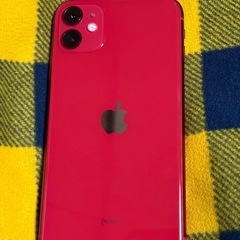 iPhone11赤純正ケーブル付き の画像