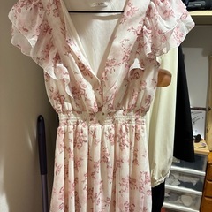 gu GRLワンピース　カーディガンの画像