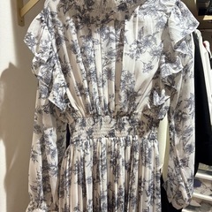 gu GRLワンピース　カーディガンの画像