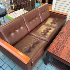 ★応接4点セット★3人掛けソファ・1人掛けソファ・応接木製テーブル・高さ70cm×幅185cm×奥行き80cmの画像