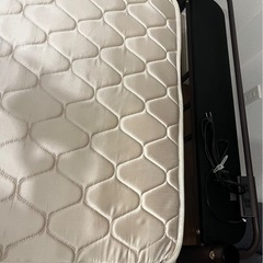 シングルベッドフレーム＋マットレスの画像