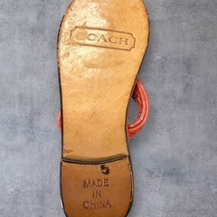 コーチ COACH キーホルダー ピンク サンダルの画像