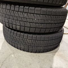 スタッドレスタイヤセット　ブリヂストン　2022年製　155/65R14　スズキホイール付きの画像