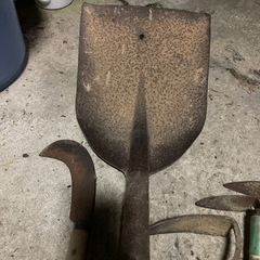 草取り鎌の画像