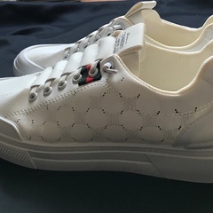 メンズ　スニーカー/26.0cm/ホワイト　軽量防水 新品同様です！の画像