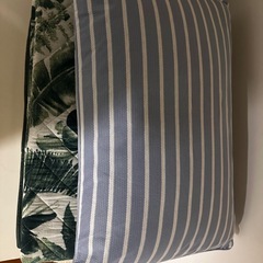 掛け布団、マットレス、まくらの画像