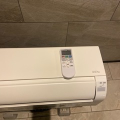 激安‼️ 2.2kw エアコン　HITACHI ルームエアコン RAS-L22JE7(W) 6〜8畳 2019年の画像
