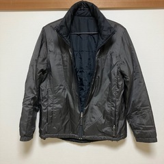 ユニクロ リバーシブル ジャケット キルティング ダウン Mサイズの画像