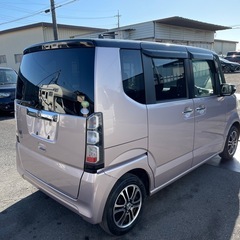 ツートーンカラー! ホンダNBOXの画像