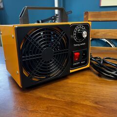 【岡谷市大栄町より】 業務用脱臭マシーン　オゾン発生機レン…