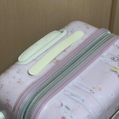 キャリーケース　花柄ピンク　大容量の画像