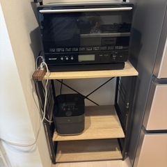 キッチン収納棚の画像