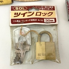 レトロ南京錠 6個 まとめての画像